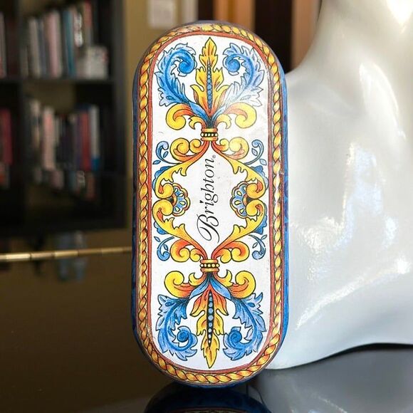 Vtg Brighton White Hardshell Metal Glasses Sunglasses Case Blue Yellow Filigree - Picture 4 of 12